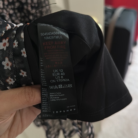 TOPSHOP ruffle shoulder mesh mini dress in daisy print - US 8 - Picture 7 of 7